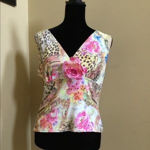 VeroniqueV-neck stretch halter style top